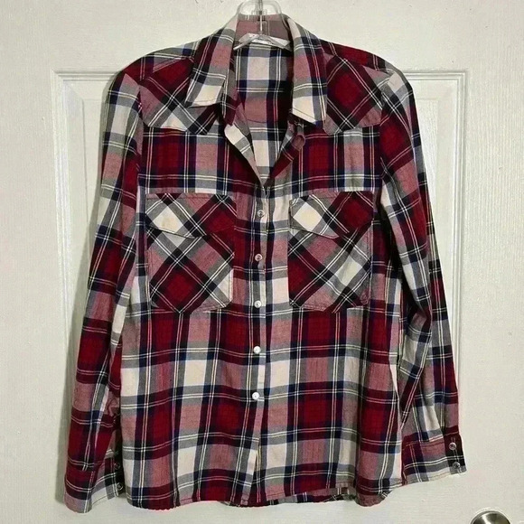 ZARA WOMAN Red Plaid Snap Button Down Tab Sleeve top | size medium - Picture 1 of 13